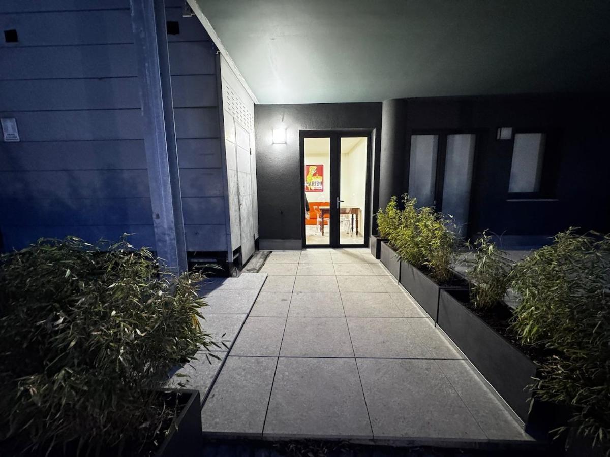Bilocale Con Patio Privato Lägenhet Turin Exteriör bild