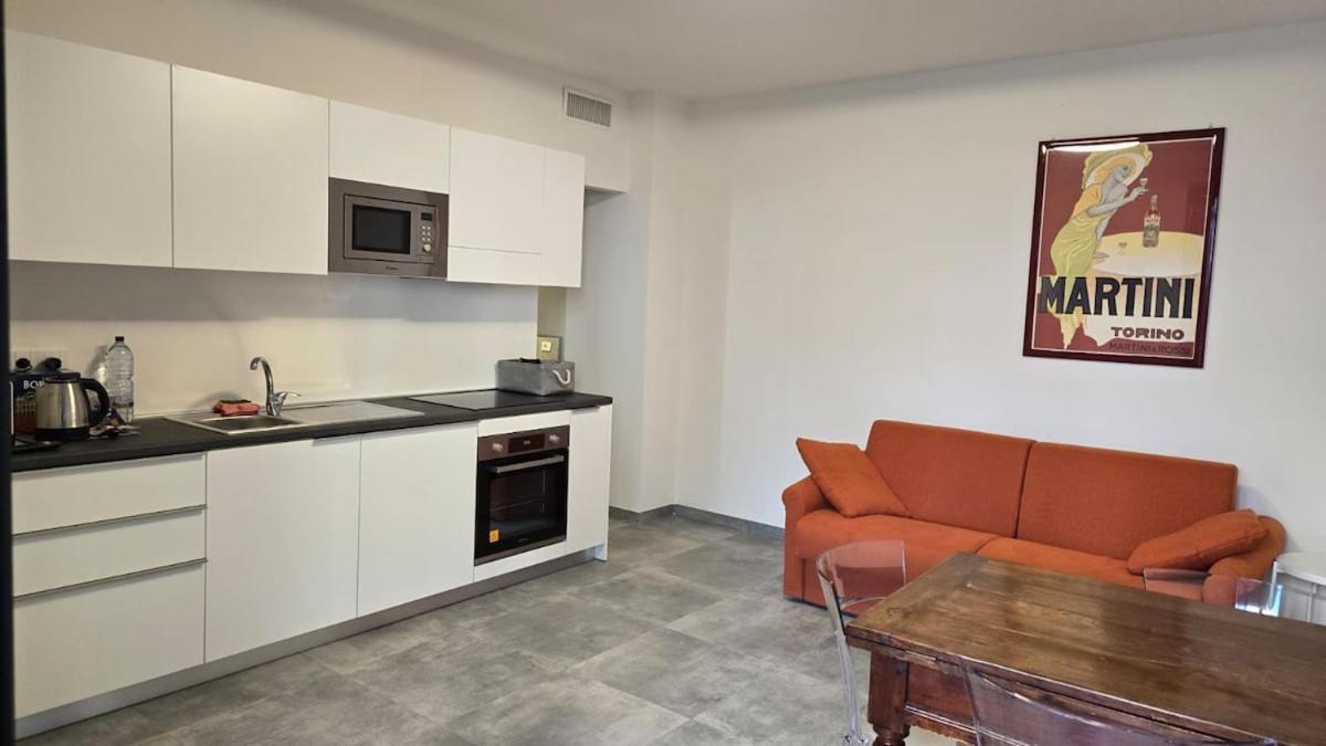 Bilocale Con Patio Privato Lägenhet Turin Exteriör bild